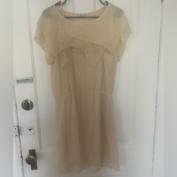 Elegant Cream Dress - Picture 1 of 8